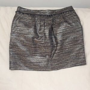 Gap skirt with pockets for any occasion